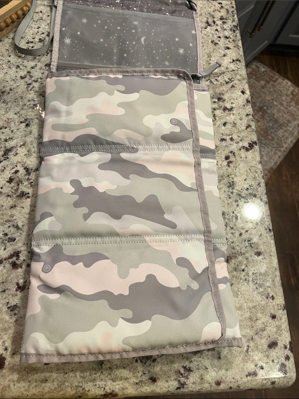 Twelvelittle wristlet baby